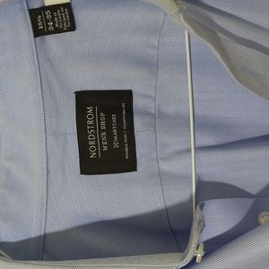 Nordstrom men's shop. Blue herringbone dress shirt 15 1/2 - 34/35